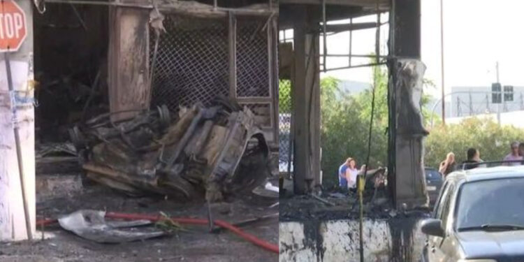Αυτοκίνητο καρφώθηκε σε κατάστημα και τυλίχθηκε στις φλόγες – Νεκρός ο οδηγός
