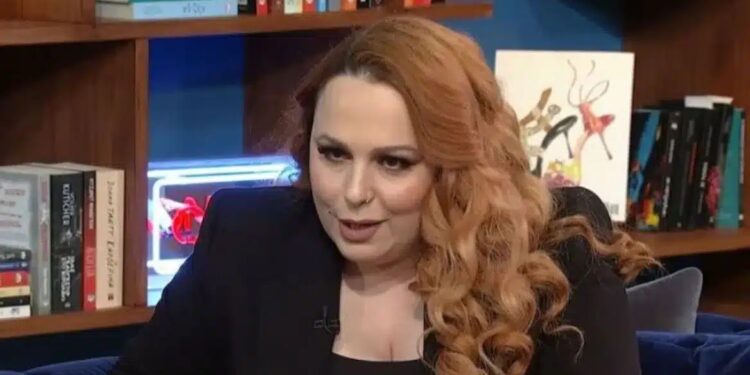 Alldaynews.gr Σοφία Κουρτίδου – Εσπευσμένα στο χειρουργείο η τραγουδίστρια: «Τίποτα δεν είναι δεδομένο»