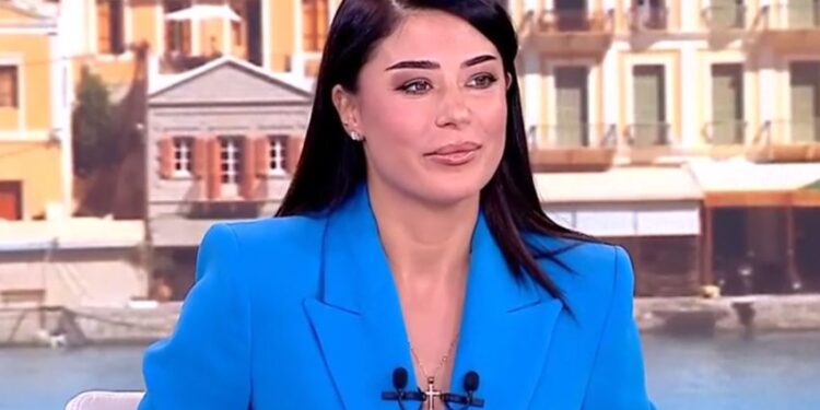 Alldaynews.gr Στο νοσοκομείο η Αφροδίτη Λατινοπούλου μετά από τροχαίο