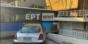 Alldaynews.gr «Νομίζαμε ότι ήταν σεισμός, συμβαίνει τρίτη φορά» λέει ένοικος της πολυκατοικίας στην οποία προσέκρουσε λεωφορείο