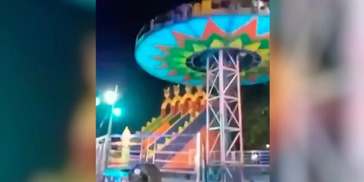 Alldaynews.gr ΝΕΟ ατύχημα σε Λούνα Παρκ: Παιχνίδι έπεσε αφρενάριστο από τα 15 μέτρα – 4 παιδιά στο Νοσοκομείο