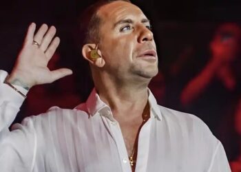 Alldaynews.gr «Έντεχνοι τραγουδιστές δεν βοήθησαν μόνο ο Μαζωνάκης πλήρωσε από την τσέπη του όλα τα έξοδα»: H απίστευτη αποκάλυψη