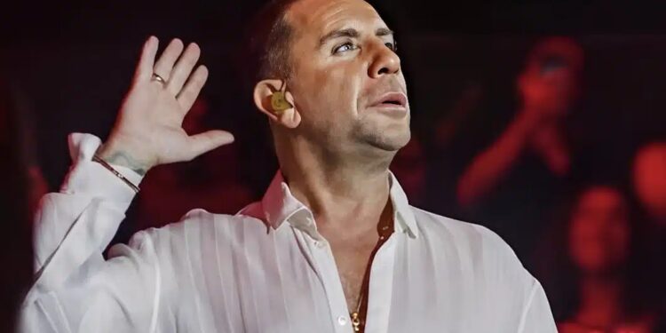 «Έντεχνοι τραγουδιστές δεν βοήθησαν μόνο ο Μαζωνάκης πλήρωσε από την τσέπη του όλα τα έξοδα»: H απίστευτη αποκάλυψη