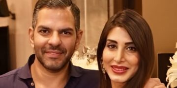 Alldaynews.gr «Έσκυψα να ανοίξω τον κλιματισμό, από εκεί και πέρα δεν θυμάμαι τίποτα», ισχυρίζεται η οδηγός της Porsche που προκάλεσε το τροχαίο με τους δύο τραυματίες στη Θέρμη