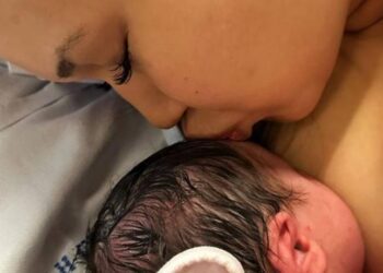 Σάλος: Της πήραν το μωρό μια ώρα μετά τη γέννα γιατί κρίθηκε ακατάλληλη επειδή την κακοποιούσε ο πατέρας της