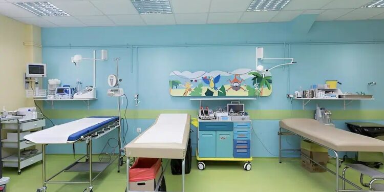 Έγινε το θαύμα ανήμερα της Παναγίας! Το σπάνιο σύνδρομο και η μάχη που κέpδισαν οι γιατροί για την 14χρονη