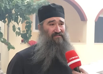 Φωτιά στα Συχαινά Αχαΐας – Πατέρας Γερβάσιος: «Αυτό που ζήσαμε ήταν ένα μεγάλο θαύμα. Η φωτιά πέρασε μέσα από τη μονή αλλά δεν κάηκε τίποτα»