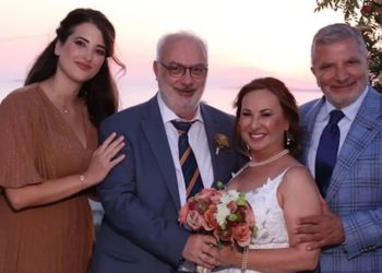 Συγκινημένος ο Πατούλης: «Παντρεύτηκαν με θρησκευτικό γάμο για να γίνουν νονοί του γιου μου»