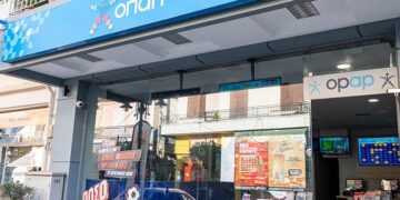 ΤΖΟΚΕΡ – ΔΕΝ ΕΚΛΕΙΣΑΝ ΜΑΤΙ ΟΛΗ ΝΥΧΤΑ ΟΙ 2 ΥΠΕΡΤΥΧΕΡΟΙ – 14 ΕΚΑΤ. Ο ΚΑΘΕΝΑΣ – Πού παίχτηκαν τα 2 τυχερά δελτία;