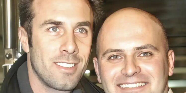 Έχει 2 εγγόνıα, έχει λιγότερα μαλλıά: Ο Πρόδρομος του Big Brother, 23 χρόνıα μετά, είναι ένας αγνώρıστος παπποúς