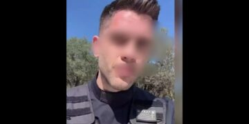 Alldaynews.gr ΑΥΤΕΣ ΕΙΝΑΙ οι συνομιλίες που “έκαψαν” τον πρώην αστυνομικό – TikToker: «Σε μια δουλειά βγάζω 10 χιλιάρικα το μήνα»