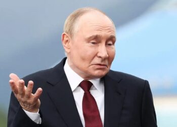 «Πότε θα σταματήσετε να σκοτώνετε αμάχους;», ρώτησαν τον Βλαντιμίρ Πούτιν – Πώς αντέδρασε