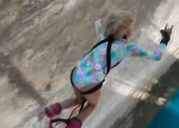 Η Σάσα Σταμάτη κάνει bungee jumping στον Ισθμό της Κορίνθου – Βίντεο με το άλμα της στο κενό