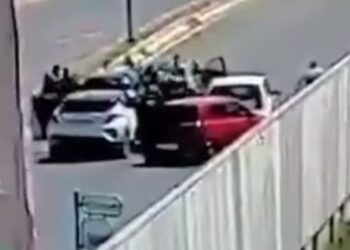 Βίντεο ντοκουμέντο από την κινηματογραφική σύλληψη του συνεργού του «Έντικ» – Τον σταμάτησαν στη μέση του δρόμου