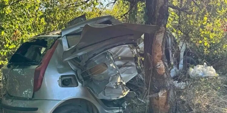 Νεκρή 9χρονη σε τροχαίο: «Οι γονείς της είναι σε σοκ, τα παιδιά φορούσαν ζώνη» – Κατέρρευσε ο πατέρας μόλις είδε το αυτοκίνητο και μεταφέρθηκε στο Νοσοκομείο