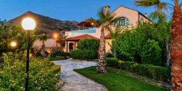 Alldaynews.gr ΑΥΤΟ ΕΙΝΑΙ το ζευγάρι «influencer» με το 1 εκατ. ακολούθους, που προσπάθησε να εκβιάσει ιδιοκτήτη βίλας – Επεισοδιακή η σύλληψή τους