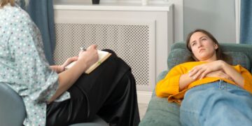 Alldaynews.gr Ψυχολόγος: Γεμίζουν τα ντιβάνια μας με ανθρώπους που δεν θα έπρεπε, επειδή δεν έρχεστε εσείς που πρέπει