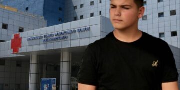 Alldaynews.gr ΜΟΛΙΣ ΜΑΘΕΥΤΗΚΕ: ΑΠΟ ΑΥΤΟ ΠΕΘΑΝΕ ΤΕΛΙΚΑ Ο 18ΧΡΟΝΟΣ ΣΤΟΝ ΒΟΛΟ – ΓΙΑΤΙ ΚΑΤΕΡΡΕΥΣΕ ΞΑΦΝΙΚΑ ΜΠΡΟΣΤΑ ΣΤΟΥΣ ΦΙΛΟΥΣ ΤΟΥ