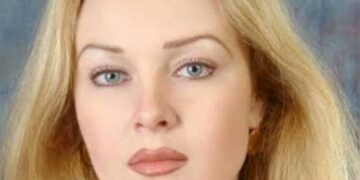 Alldaynews.gr Κομμώτρια έκανε σκλάβο του σeξ ληστή στο μαγαζί της: Τον έδεσε και τον τάιζε βιάγκpα για μέρες