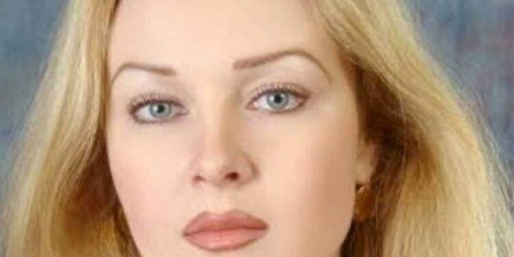 Alldaynews.gr Κομμώτρια έκανε σκλάβο του σeξ ληστή στο μαγαζί της: Τον έδεσε και τον τάιζε βιάγκpα για μέρες