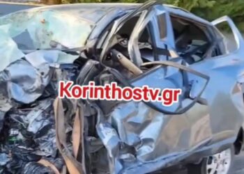 Τραγωδία νωρίς το πρωί: Νεκρή 25χρονη σε φρικτό τροχαίο (video)