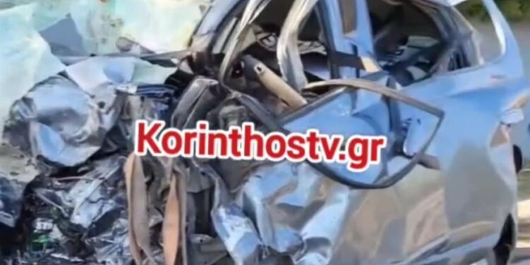 Τραγωδία νωρίς το πρωί: Νεκρή 25χρονη σε φρικτό τροχαίο (video)