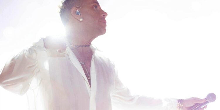 Alldaynews.gr Γιώργος Μαζωνάκης: «Του δώσαμε να διαβάσει το Πάτερ Ημών», λέει ο πνευματικός του