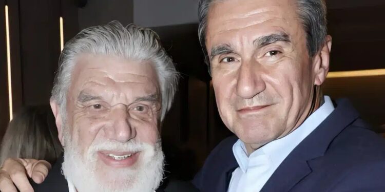 Alldaynews.gr Ποια άλλα στελέχη των «Δημοκρατών» προσχωρούν στη ΝΔ, μαζί με τον Λοβέρδο