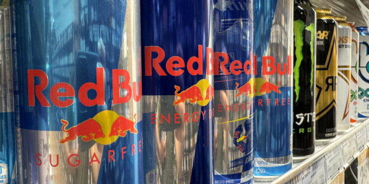 Alldaynews.gr Τα ενεργειακά ποτά θα απαγορευθούν για τους νέους κάτω των 16 ετών στη Βρετανία – Ποιος είναι ο λόγος