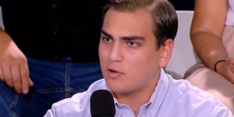 Alldaynews.gr «Για πρώτη φορά στην Ελλάδα έχουμε μια κυβέρνηση που νοιάζεται για τους νέους!»: Viral ο φοιτητής στην εκπομπή της Τατιάνας Στεφανίδου