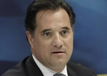 Γεωργιάδης: «Όσο είμαι υπουργός Υγείας δεν πρόκειται να γίνει ανεκτό το φακελάκι»