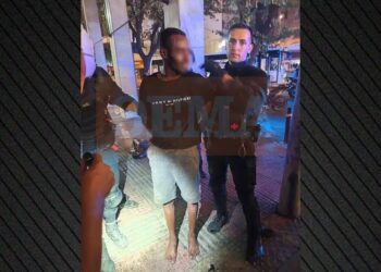 Η στιγμή της σύλληψης του Παλαιστίνιου που δάγκωσε αστυνομικό – «Ήταν λιώμα και ούρλιαζε Αλλάχου Άκμπαρ»