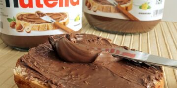 Nutella: Ελάχιστα φουντούκια, φοινικέλαιο και πολλή ζάχαρη – «Βόμβα» με εργαστηριακή δοκιμή για το γνωστό άλειμμα