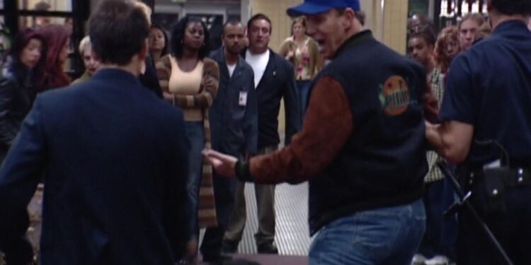 Alldaynews.gr Πως μια κωμική σειρά έβγαλε έναν αθώο πατέρα από τη φυλακή (video)