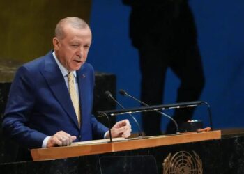 «Η 62χρονη διευθύντρια των ΚΕΠ Βοιωτίας μπορεί να μπερδεύτηκε και να έθαψε ζωντανή τη μητέρα της» – Βίντεο από τη στιγμή που φεύγει από το σπίτι