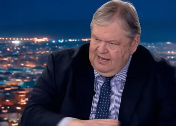 Πυρά προς πάσα κατεύθυνση από τον Ευάγγελο Βενιζέλο: «Όποιοι παριστάνουν τον Κρέοντα ας σκεφτούν ότι η τραγωδία δεν τελειώνει αν δεν επέλθει κάθαρση»