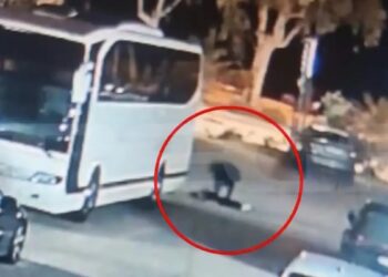 Φωτογραφίες ντοκουμέντο από τη δολοφονία της Γαρυφαλλιάς – Η επίθεση έξω από το ξενοδοχείο που πήγε για να γλιτώσει