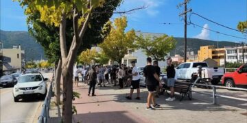 Alldaynews.gr Ανείπωτη τραγωδία: «Ο 11χρονος ήταν κάτω από τις ρόδες του αυτοκινήτου και οι γονείς του ούρλιαζαν» (video)