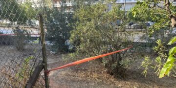 Σε φαρμακείο στον Πειραιά η αρπαγή του μωρού που βρέθηκε σε καρότσι σούπερ μάρκετ στην Ακρόπολη