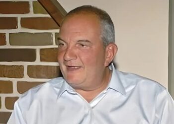 Στη Θεσσαλονίκη και ο Κώστας Καραμανλής: Αντί για ΔΕΘ πήγε για αγριογούρουνο στη γάστρα σε ταβέρνα του Χορτιάτη