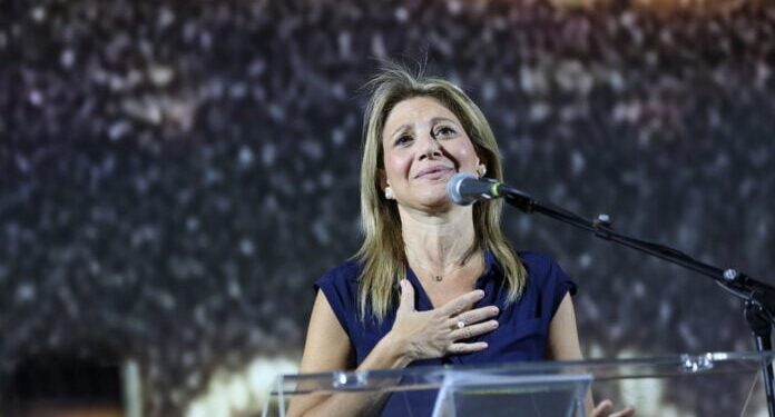 Alldaynews.gr Συγκλόνισε σήμερα η Μαρία Καρυστιανού στο Σύνταγμα – «H αλήθεια δεν μπορεί να κρύβεται για πάντα»