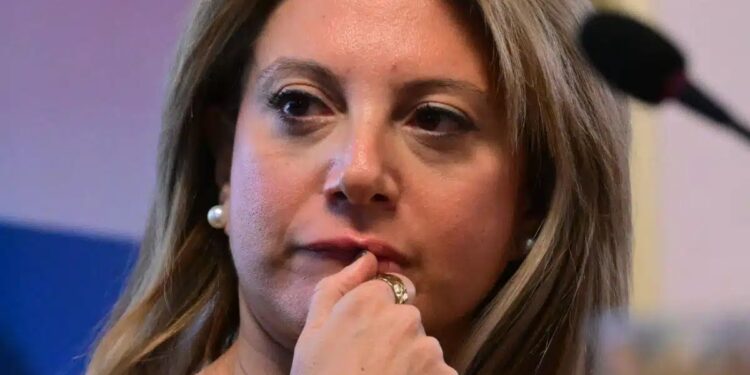 Alldaynews.gr Ανείπωτη τραγωδία: «Ο 11χρονος ήταν κάτω από τις ρόδες του αυτοκινήτου και οι γονείς του ούρλιαζαν» (video)