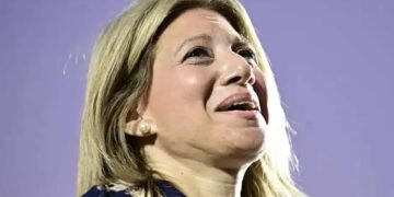 Alldaynews.gr «Η Μαρία Καρυστιανού είναι μια λύκαινα που της πήραν το παιδί της, δεν ξεμπλέκεις ευκολα»