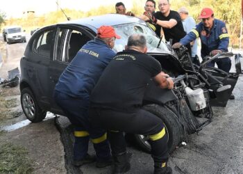 Τραγωδία: Νεκρή 25χρονη μετά από σφοδρή σύγκρουση με αγροτικό όχημα – Άμορφη μάζα το αυτοκίνητο