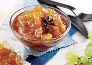 Παραδοσιακό γλυκό κουταλιού σταφύλι