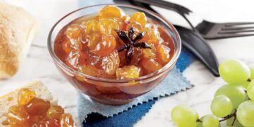 Παραδοσιακό γλυκό κουταλιού σταφύλι