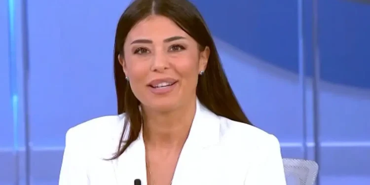 Αφροδίτη Λατινοπούλου: «Γύφτοι είναι, γύφτους τους ξέρει ο κόσμος, δεν είναι ρατσιστικά αυτά που λέω εγώ»