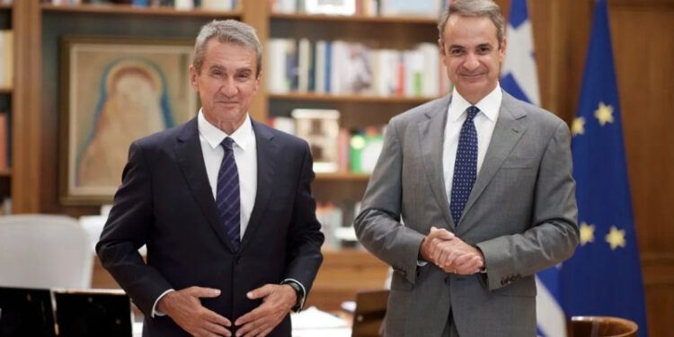 Alldaynews.gr Στη Νέα Δημοκρατία προσχώρησε ο Ανδρέας Λοβέρδος: «Με τον Κυριάκο Μητσοτάκη και τη Νέα Δημοκρατία, πατριωτικά, μεταρρυθμιστικά, φιλελεύθερα»