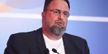 Alldaynews.gr Μαρινάκης για κυβέρνηση: «Μεγάλη διαφθορά, σκάνδαλα και ακρίβεια – Η μέση οικογένεια δεν βγάζει τον μήνα»