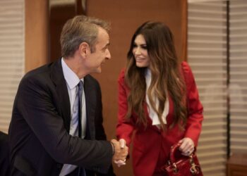 Ο Κυριάκος Μητσοτάκης συναντήθηκε με την Κίμπερλι Γκίλφοϊλ στη Νέα Υόρκη